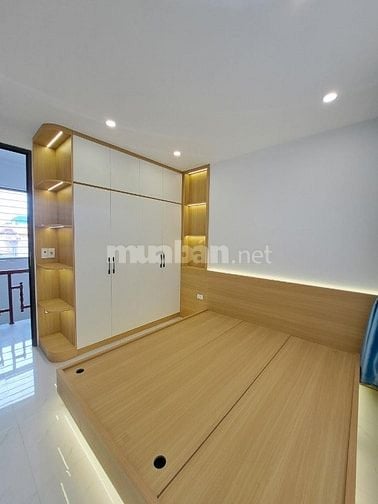 La Phù nhà đẹp mới vào ở luôn NỞ HẬU. 3 phòng ngủ 4 tầng công năng đầy