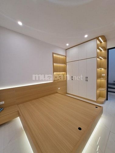 La Phù nhà đẹp mới vào ở luôn NỞ HẬU. 3 phòng ngủ 4 tầng công năng đầy