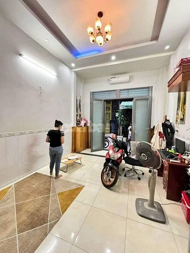 chạy thận bán nhà huỳnh văn bánh phú nhuận giá tốt chỉ 2ty3/38m2/shr