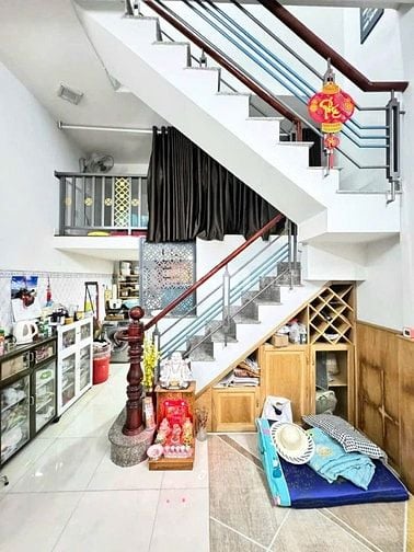 chạy thận bán nhà huỳnh văn bánh phú nhuận giá tốt chỉ 2ty3/38m2/shr