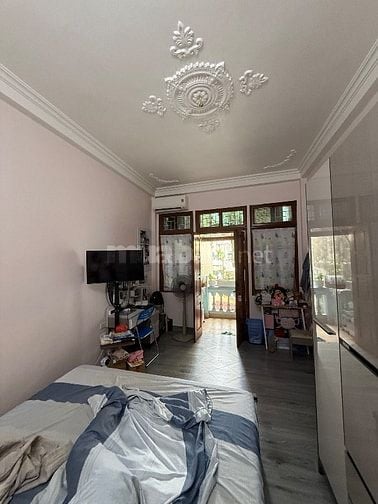Bán Gấp nhà phố Đào Tấn- về quê ở
