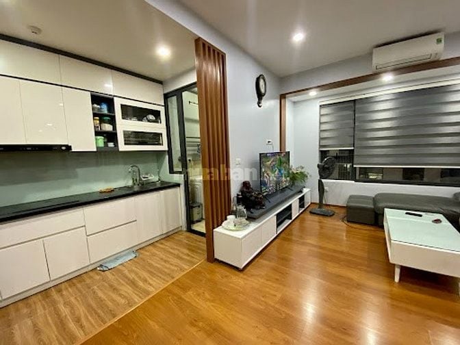 BÁN TOÀ CĂN HỘ QUAN HOA, 180M2 × 10 TẦNG, DT 300 TRIỆU/THÁNG, 60 TỶ