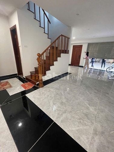 BÁN NHÀ PHÂN LÔ PHỐ MẠC THÁI TỔ, CẦU GIẤY 60M, 7 TẦNG, THANG MÁY, 2 Ô 