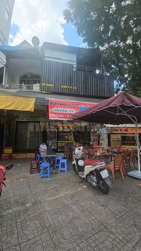 Cần bán gấp nhà mặt tiền Rạch Bùng Binh, Phường 9, Quận 3
