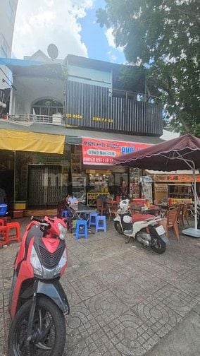 Cần bán gấp nhà mặt tiền Rạch Bùng Binh, Phường 9, Quận 3