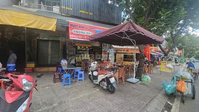 Cần bán gấp nhà mặt tiền Rạch Bùng Binh, Phường 9, Quận 3