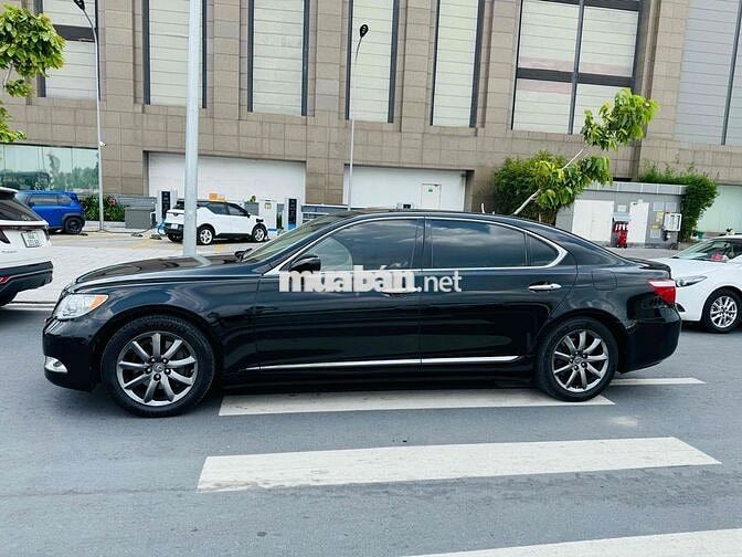 Lexus LS 2009 460L AWD - 90000 km