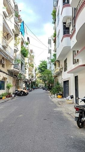 BÁN NHANH NHÀ Đ.LÒ SIÊU, P.8, Quận 11. Đang cho Thuê 20tr/tháng. SHR