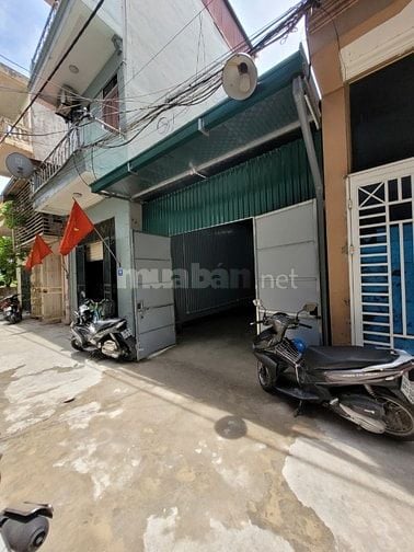Cho thuê nhà để ở hoặc làm kho hàng kinh doanh