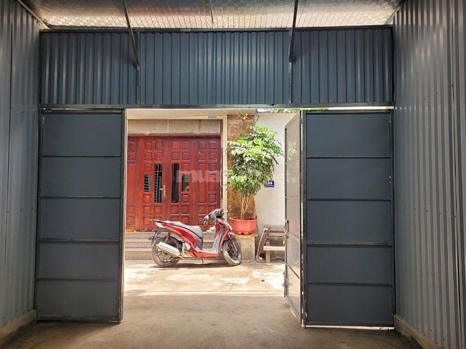 Cho thuê nhà để ở hoặc làm kho hàng kinh doanh