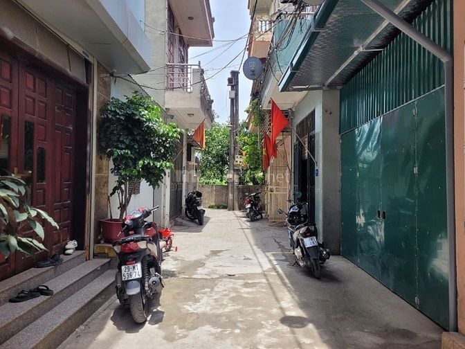 Cho thuê nhà để ở hoặc làm kho hàng kinh doanh