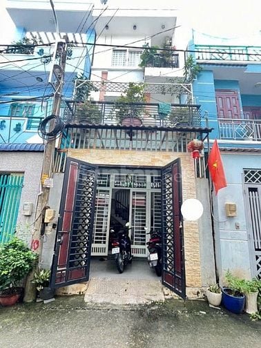 4tỷ59-Nhà 3 tầng 4PN-Hẻm 8m Trường Lưu,Long Trường, Quận 9-Ngay chợ 
