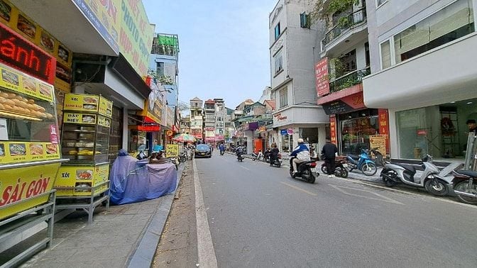 Mặt phố Tạ Quang Bửu - Lô góc - 40m2 x 5 tầng - MT 5m - Giá 33 tỷ