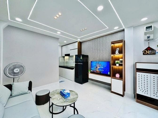 📸 Hình ảnh thật 100% nhà đẹp 3 tầng gần Hàng Xanh,Quận 1 - giá 2tỷ290