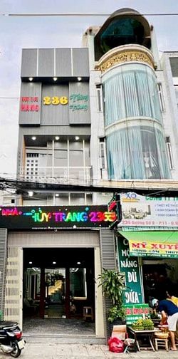 🌈 NHÀ 2LẦU MẶT TIỀN ĐƯỜNG SỐ 8 , PHƯỜNG 11 , QUẬN - GV