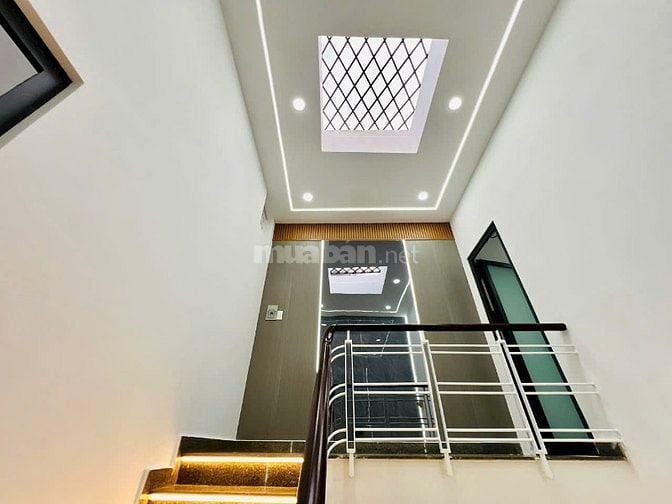 🌈 NHÀ 2LẦU MẶT TIỀN ĐƯỜNG SỐ 8 , PHƯỜNG 11 , QUẬN - GV