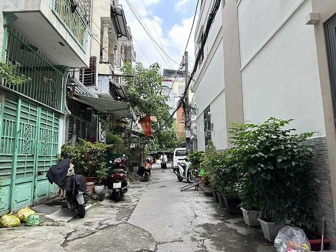 TÔ HIẾN THÀNH QUẬN 10 NGAY BIG C, HẺM Ô TÔ DT 50M2 5 TẦNG