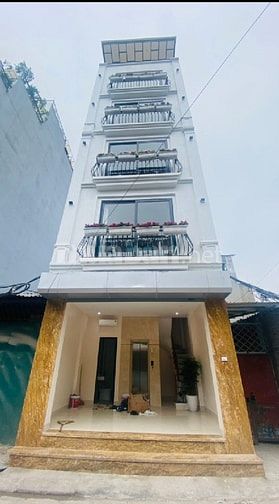 Bạn muốn ở nhà mới, ô tô đỗ cửa thì xem thử căn này