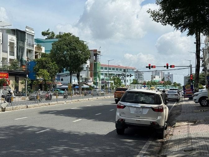💧🔥Nhà Mặt Tiền Tên Lửa 4x20 , Binh Trị Đông B