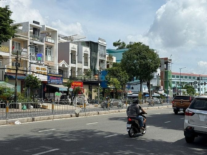 💧🔥Nhà Mặt Tiền Tên Lửa 4x20 , Binh Trị Đông B