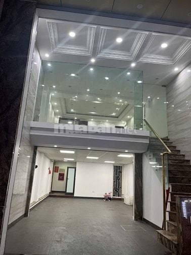 Chính chủ cho thuê nhà mặt phố Lạc trung 70m thông sàn