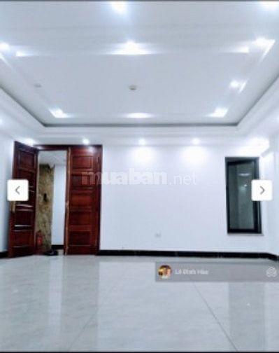 Chính chủ cho thuê nhà mặt phố Lạc trung 70m thông sàn