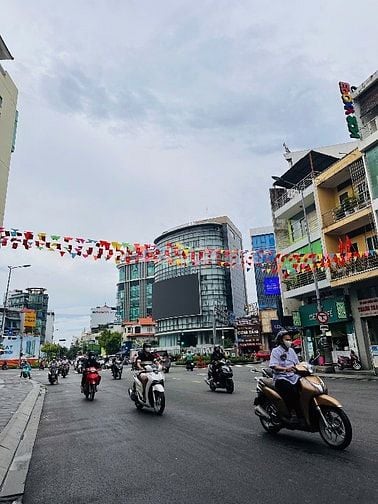 Siêu vị trí góc 2 mặt tiền kinh doanh 8 x 20m 3L ngay Nguyễn Văn Trỗi