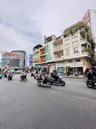 Siêu vị trí góc 2 mặt tiền kinh doanh 8 x 20m 3L ngay Nguyễn Văn Trỗi