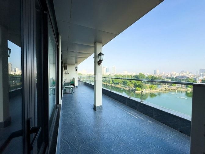 Cho thuê căn hộ 2 PN, 2 WC, 150m2, đầy đủ nội thất cao cấp tại Kim Mã