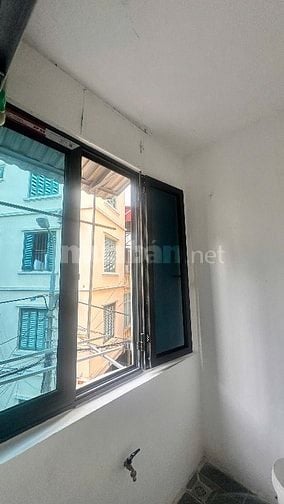Chính chủ bán căn hộ TT tầng 3 phố Tôn Đức Thắng