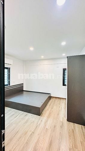 Chính chủ bán căn hộ TT tầng 3 phố Tôn Đức Thắng