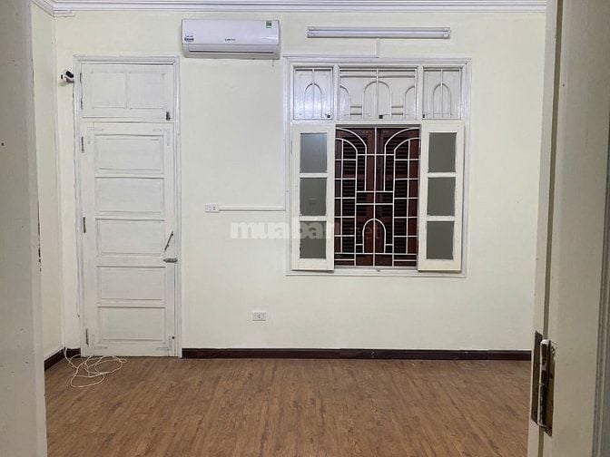 Chính chủ cần cho thuê nhà nguyên căn 5 tầng tại địa chỉ: Định Công