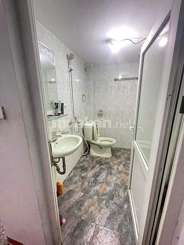 Cho thuê phòng dài hạn từ 2,3tr/phòng đầy đủ điều hoà nóng lạnh