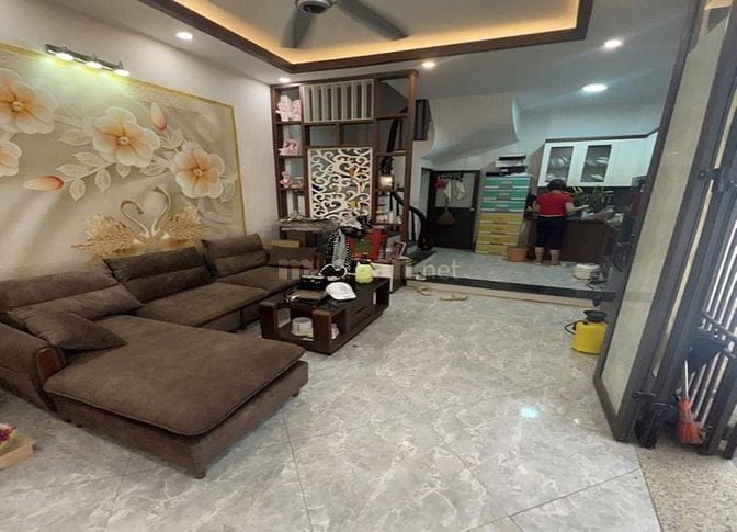 Bán nhà hẻm, ngõ đường Hoàng Mai 50m2, 5T gần CC Feliz Homes 6,4 tỷ
