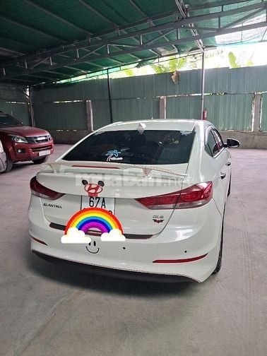 Bán Hyundai Elantra 1.6 AT 2018 Giá 415tr để lên đời