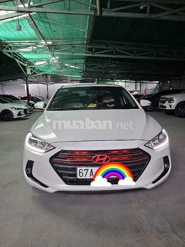 Bán Hyundai Elantra 1.6 AT 2018 Giá 415tr để lên đời