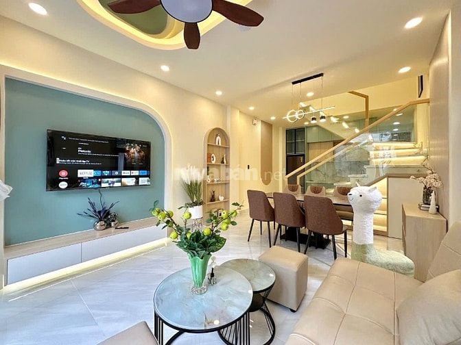 Nhà 3 lầu tuyệt đẹp CAO CẤP hẻm Thích Quảng Đức, P5, Q.Phú Nhuận.