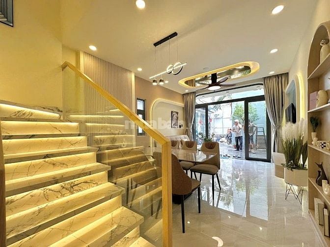 Nhà 3 lầu tuyệt đẹp CAO CẤP hẻm Thích Quảng Đức, P5, Q.Phú Nhuận.