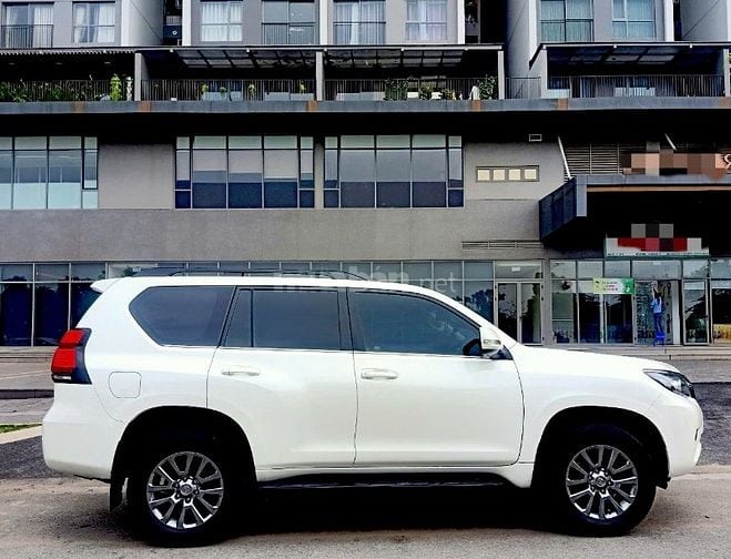 Nghệ sĩ Bán rẻ TOYOTA LAND CRUISER PRADO 2019 bao ZIN AZ ĐỘ FULL 