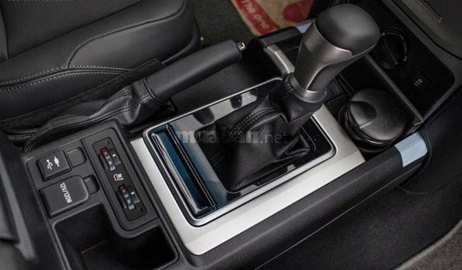 Nghệ sĩ Bán rẻ TOYOTA LAND CRUISER PRADO 2019 bao ZIN AZ ĐỘ FULL 