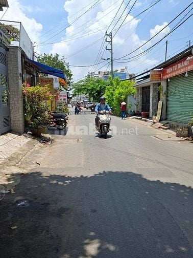 Bán nhà 2 mặt tiền đường 42 Bình Trưng Đông Quận 2 giá 22 tỷ