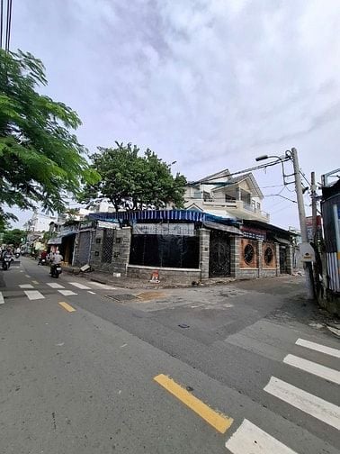 Bán nhà 2 mặt tiền đường 42 Bình Trưng Đông Quận 2 giá 22 tỷ
