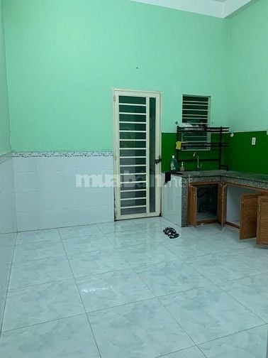 Cho thuê nhà hẻm ô tô đường Nguyễn Duy Trinh, Long trường: 2pn,2 wc