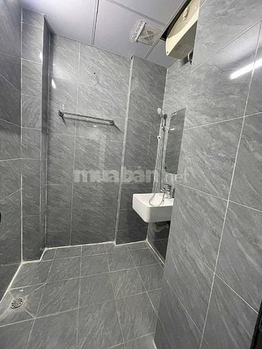 Tôi chủ nhà cần bán nhà TT tầng 2 41 Trường Chinh, Nhìn xuống mặt phố