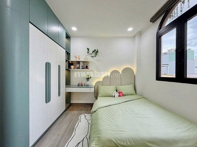 Nhà nở hậu đường Hồ Biểu Chánh, Phú Nhuận. Giao Huỳnh Văn Bánh