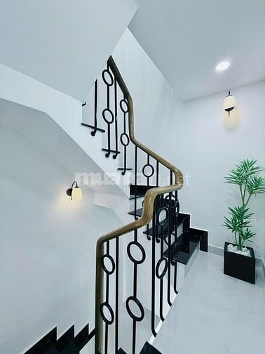 CHÍNH CHỦ BÁN NHÀ NHỎ XINH GÒ VẤP 2LẦU GẦN SÂN BAY FULL NỘI THẤT