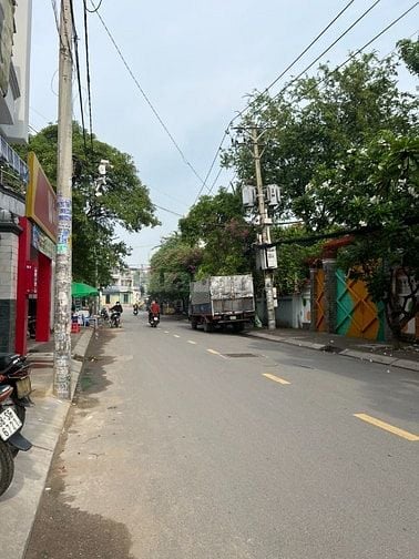 CHO THUÊ NHÀ NGUYÊN CĂN MẶT TIỀN HẺM XE TẢI 496 DƯƠNG QUẢNG HÀM