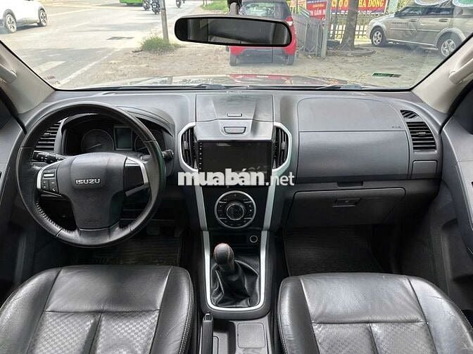 Isuzu Dmax sx 2016MT 4x2 nổi tiếng nồi đồng cối đá