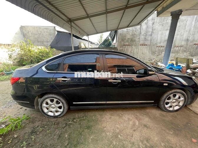 Nissan BlueBird 2009 - 77000 km