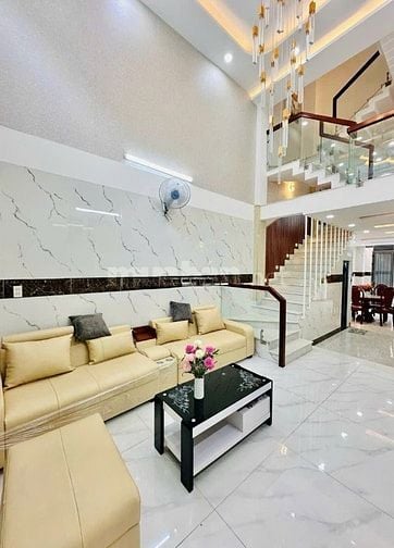 Bán nhà DT 58m2 đường Tô Ngọc Vân P. Thạnh Xuân Q12 giá 2tỷ250tr